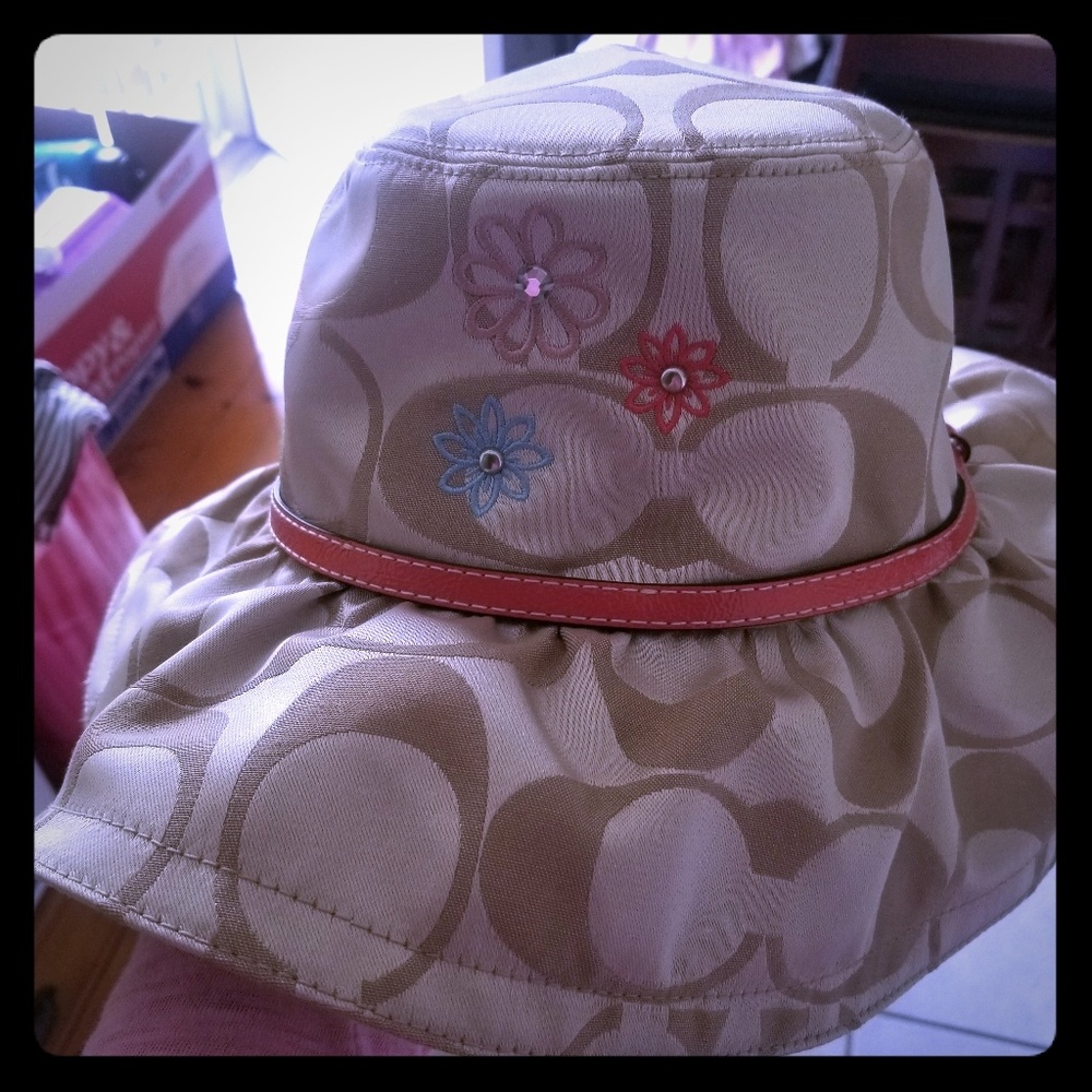 Coach Signature Sun hat